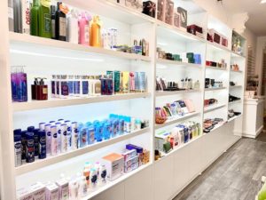 Chúc mừng khai trương cửa hàng Mai Nguyễn Cosmetics